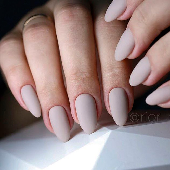 Stunning Nude Matte Nail Art Ideas picture 2