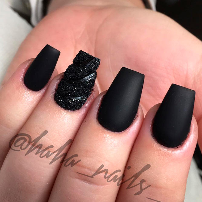 matte black acrylic nails