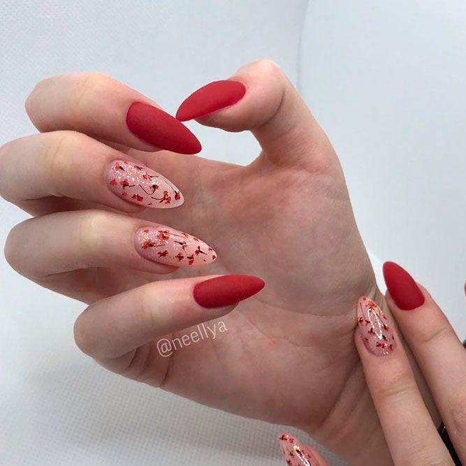 Red Dried Floral Nail Designs