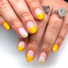 Awesome Flower Nail Designs To Try | NailDesignsJournal.com