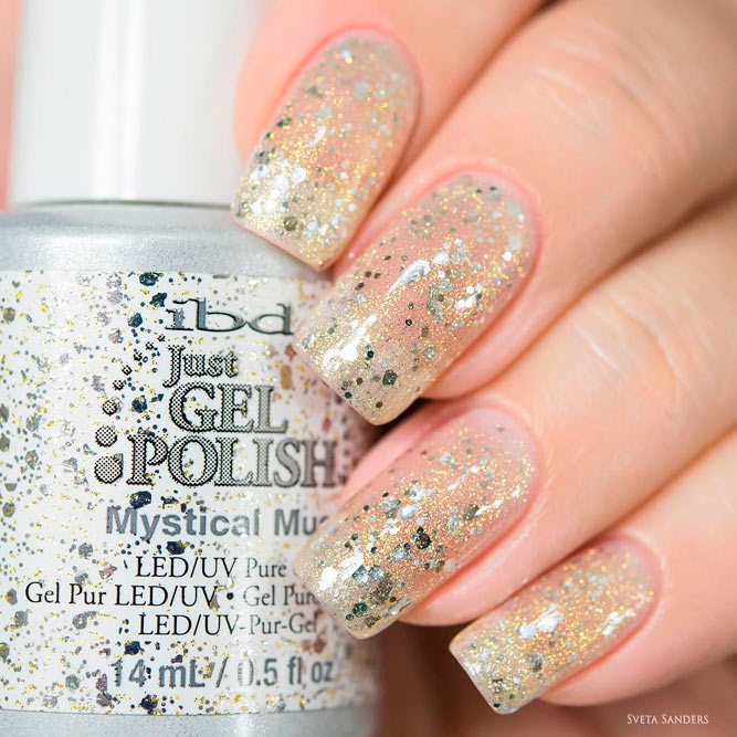 Gold Nail Designs You Will Love picture 2