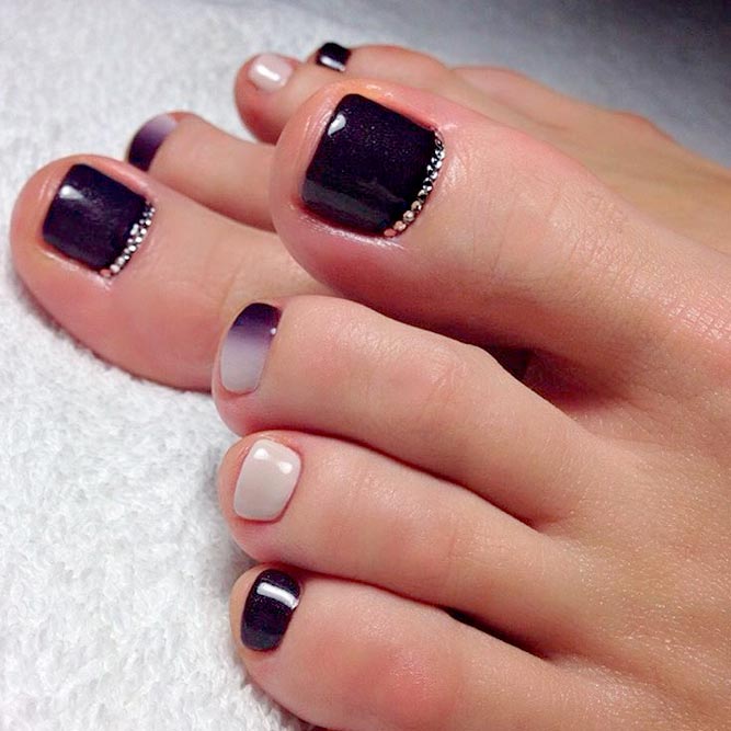 Beautiful Toe Nail Art Ideas To Try | NailDesignsJournal.com