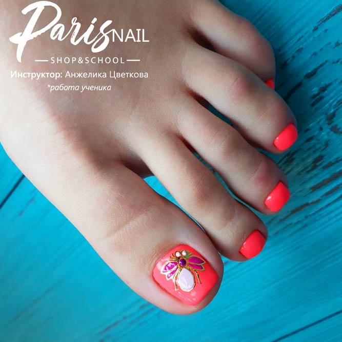 Butterfly Toe Nail Art