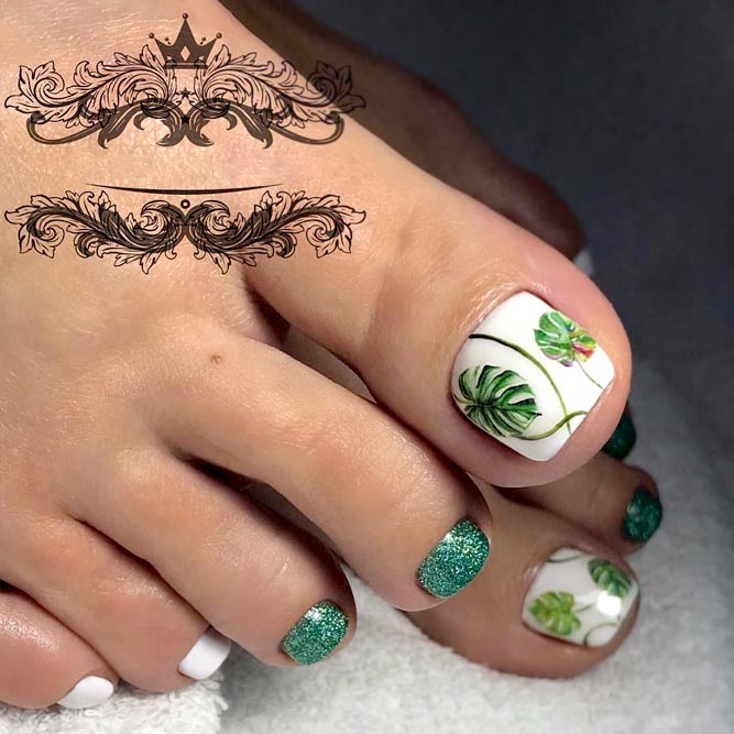 Tropical Design in White and Green Colors