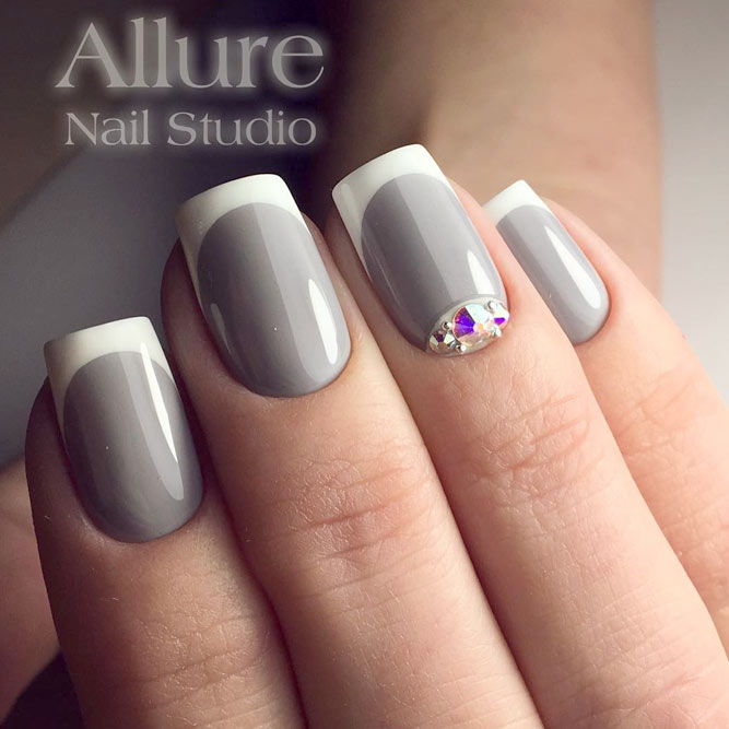 Beautiful Ideas to Style Gray Nails picture 2