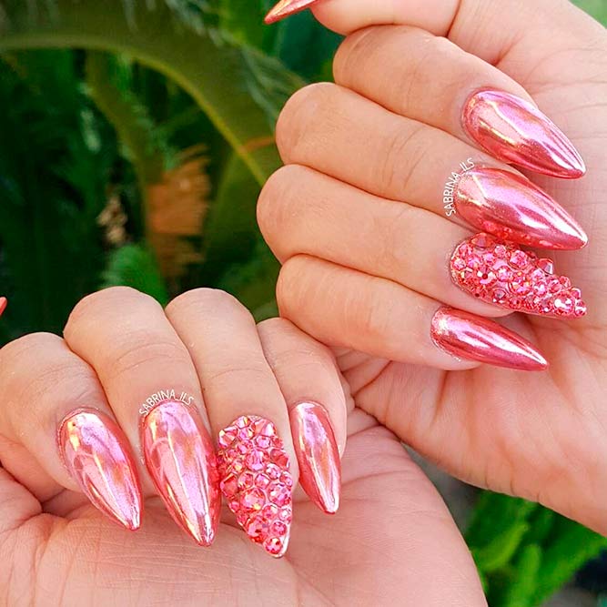 Luxury and Chic Stiletto Nails picture 1