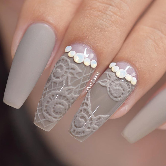 Grey Undertone Modest Beauty picture 1