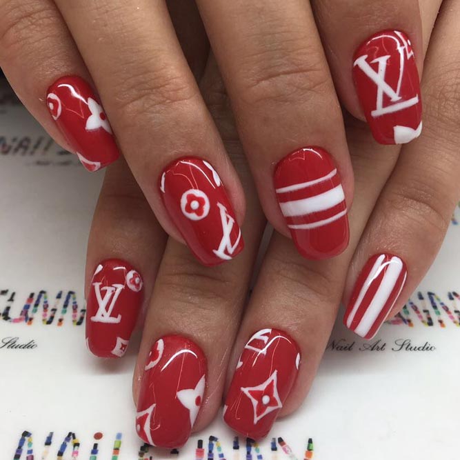 Red Color Nails Classic is Always in Trend picture 3
