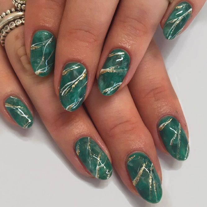 Emerald Quartz - Marble Nails Art