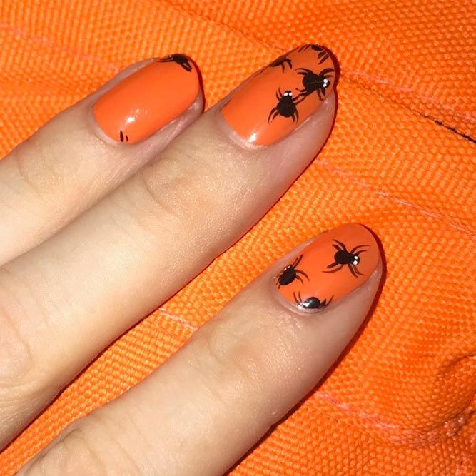 Cute Spiders Nails