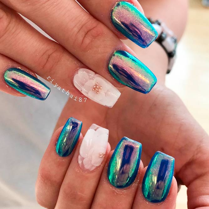 Chrome Coffin Nail Shape picture 3
