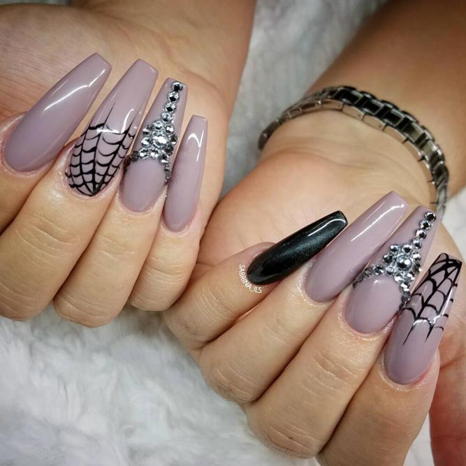 21 Halloween Nail Art Ideas To Scare Them All | NailDesignsJournal.com