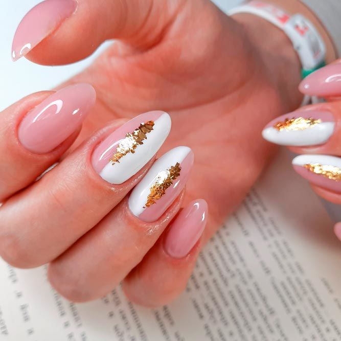 Gorgeous Gold Nails For Special Day