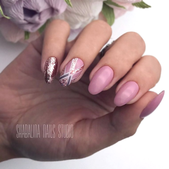 Trendy And Stylish Minimalistic Glitter Designs
