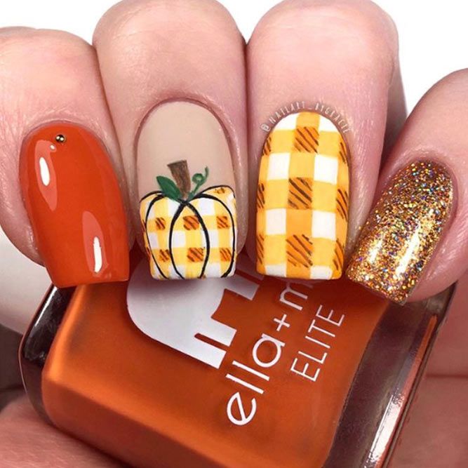 Fall Nails Design With Pumpkin