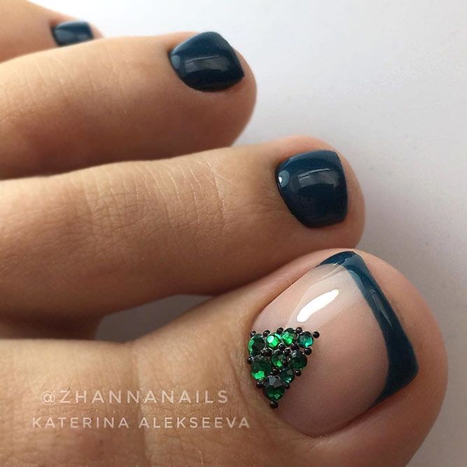 Marvelous Green Nail Designs For Toes