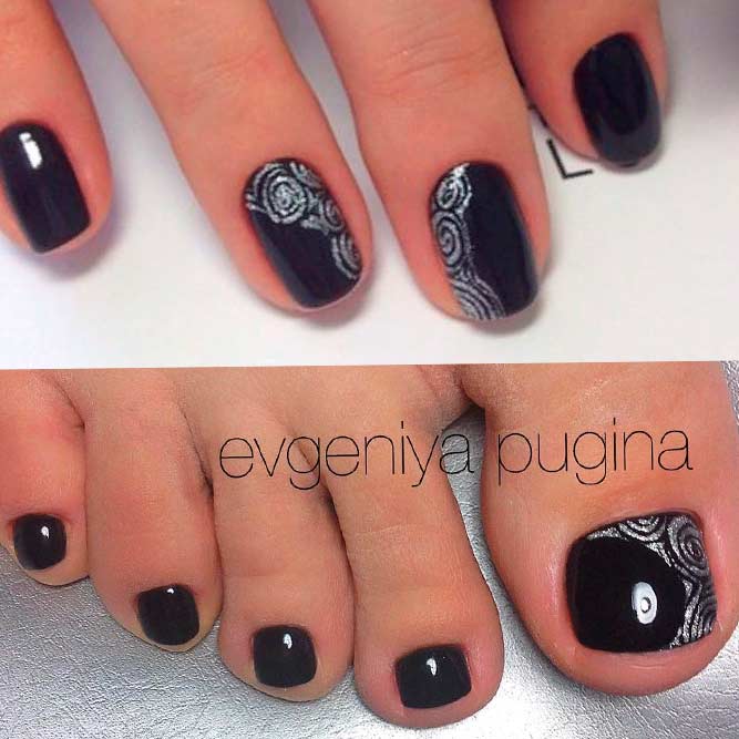 Abstracted Gliter Roses #glitternails #blacknails #flowersnailsl