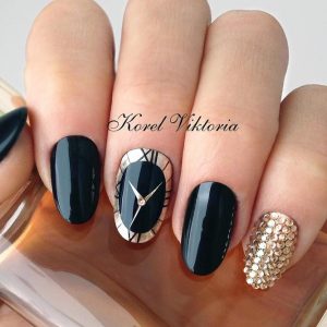 New year’s eve nail art ideas Create Your Holiday Mood With Our Ideas for New Years Nails