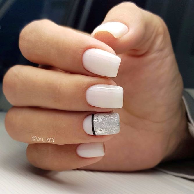 Delicate Mani With Minimalist Accent