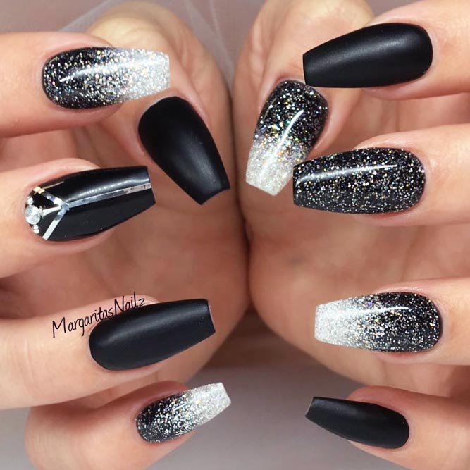 27 Fancy Ways To Rock Matte Black Nails | NailDesignsJournal.com