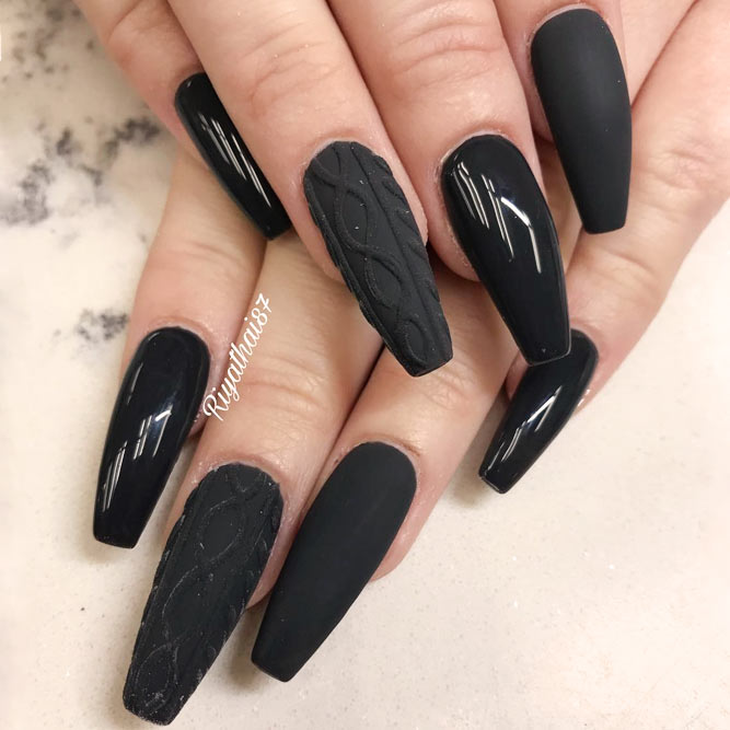 27 Fancy Ways To Rock Matte Black Nails | NailDesignsJournal.com