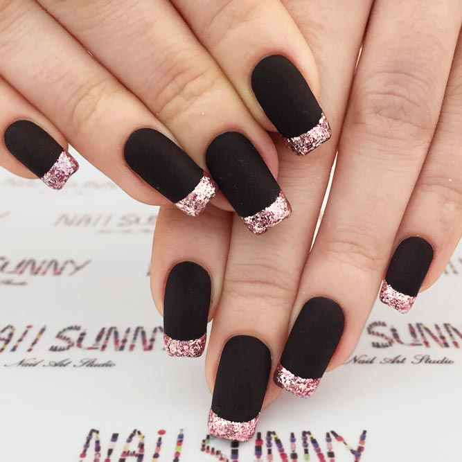 27 Fancy Ways To Rock Matte Black Nails | NailDesignsJournal.com