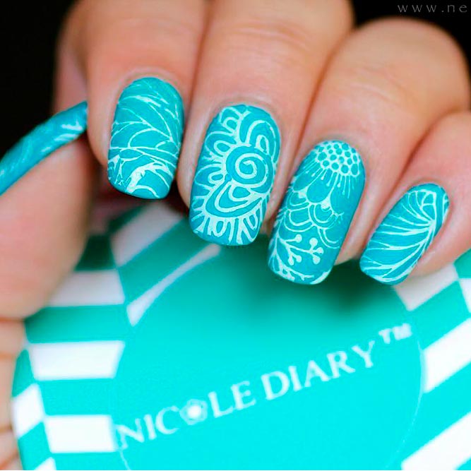 Perfect Combination Aqua And White Nail Polishes picture 3