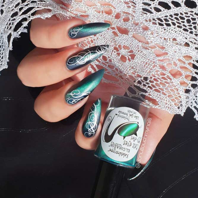 Beauty Vintage Nails Design