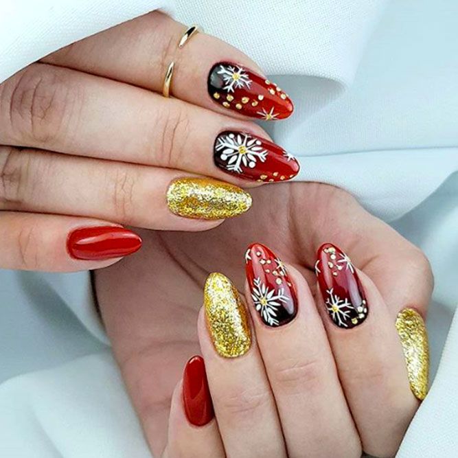 Beauty Christmas Holiday Nails