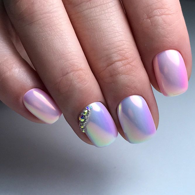 Pearl Chrome Nails