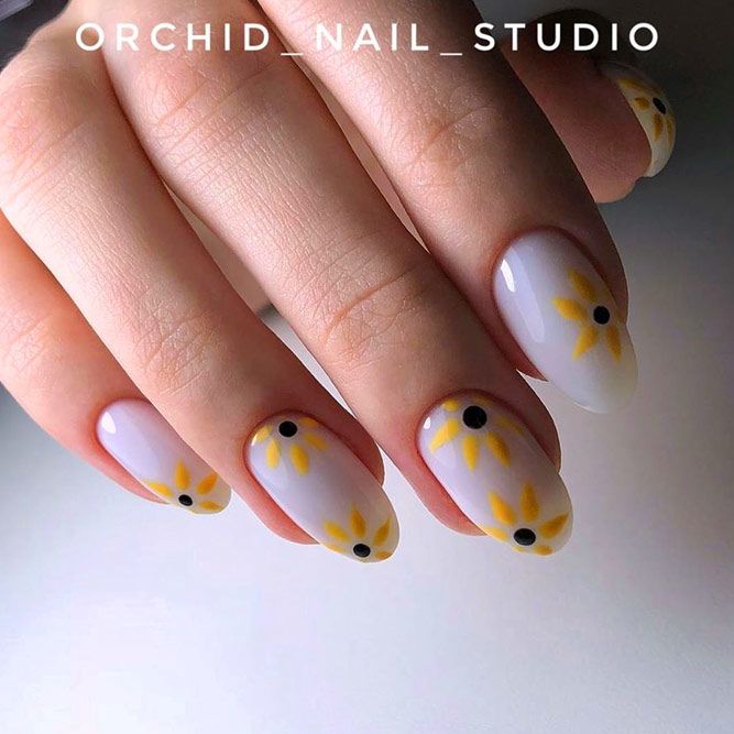 Sweet Short Nails With Rounded Shape