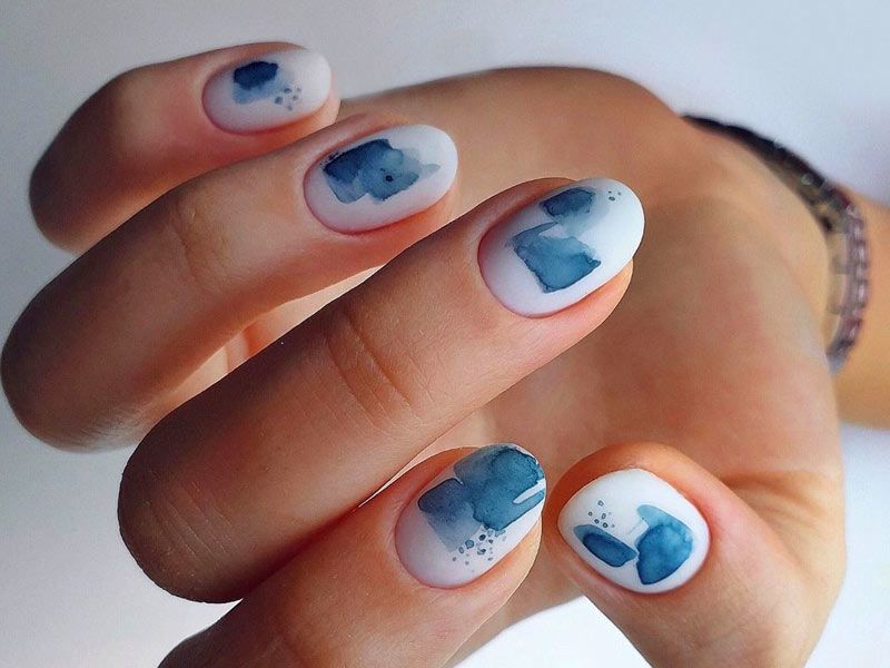 Short Acrylic Nails: 10 Trendy Designs to Try - wide 4