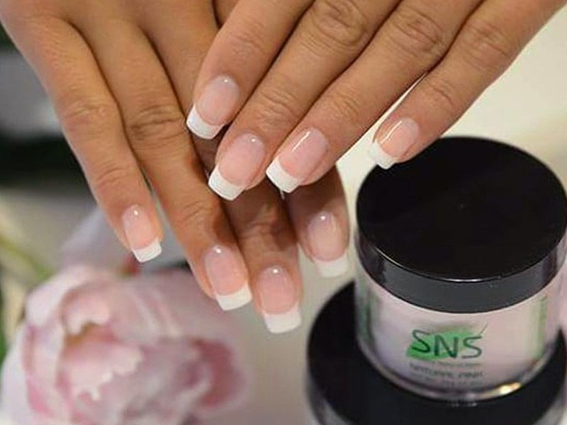 Everything That You Should Know About Dip Powder Nails