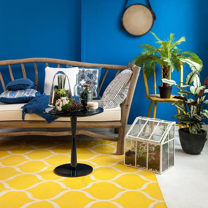 Design Interior With Yellow Aesthetic Elements
