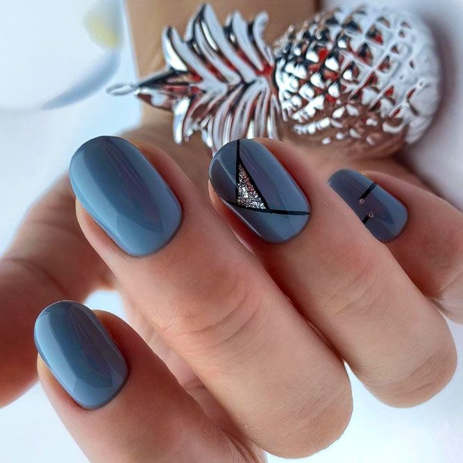Cold Gray Nails With Leaves