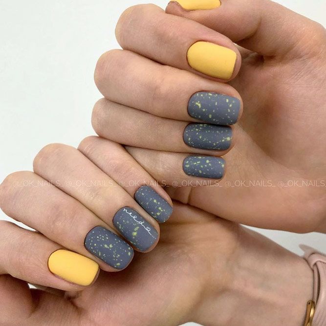 Lovely Matte Fall Nails Design