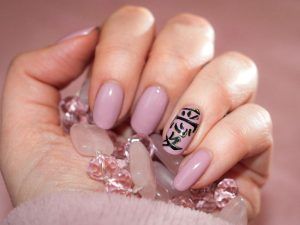 Accent Nails: Punch Up Your Mani in 10 Easy Ways