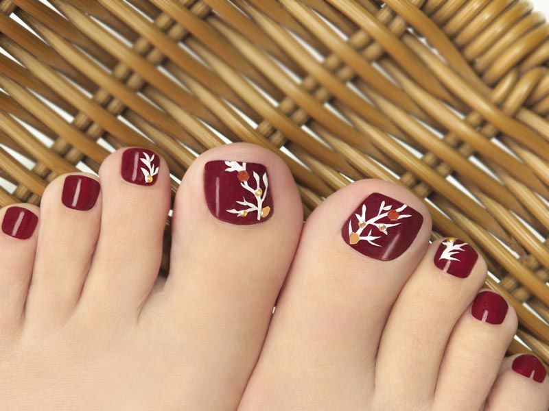 6. "Bold Toe Nail Colors for New Year's Parties" - wide 3