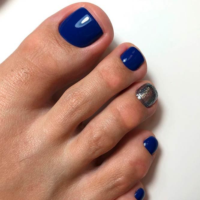 Simple Blue Toe Nail Art Ideas For Cold Season
