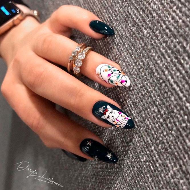 New Years Nails with Garlands Art