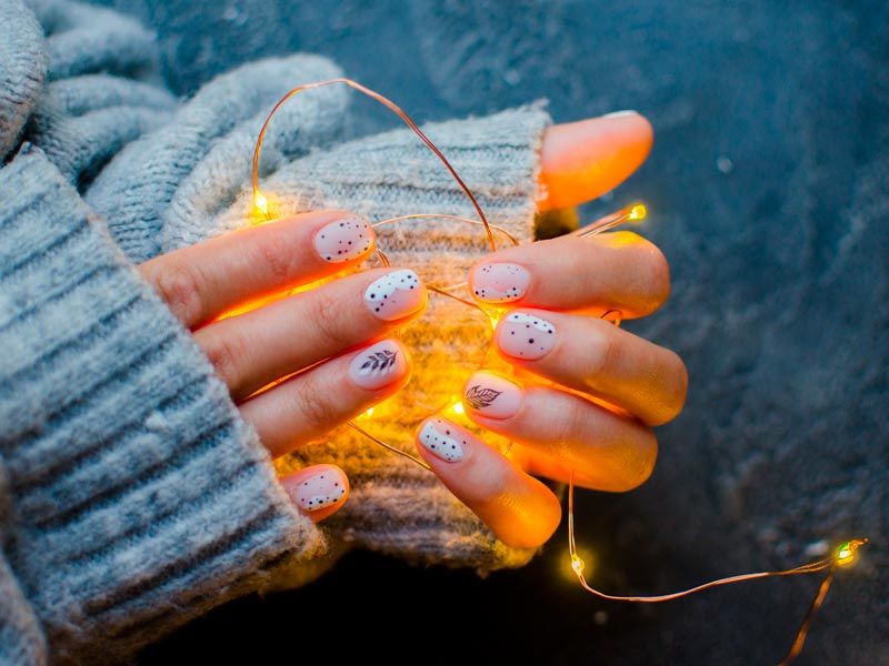 Exciting Ideas For New Years Nails To Warm Up Your Holiday Mood