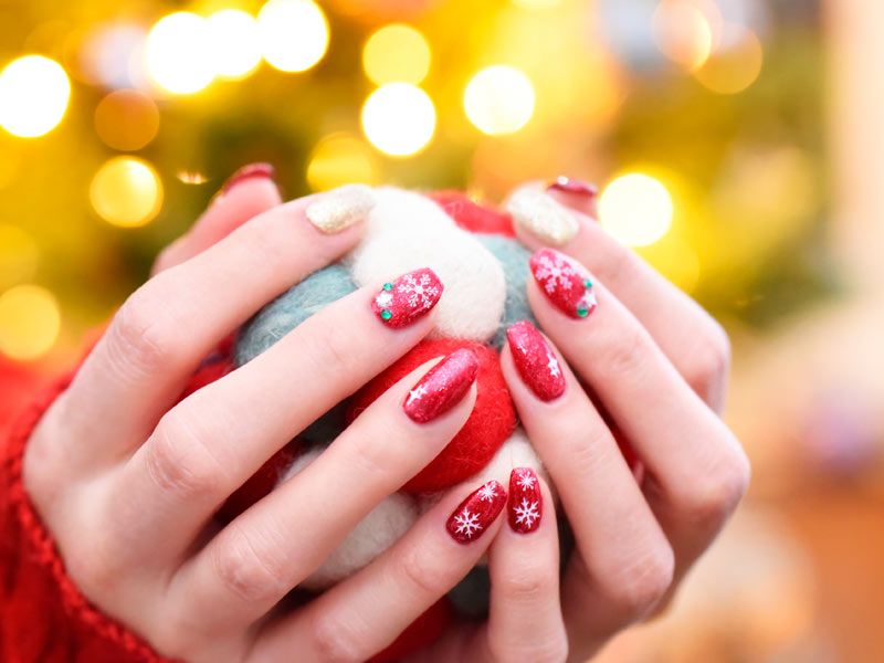 Best Tutorials of Snowflake Nails Designs
