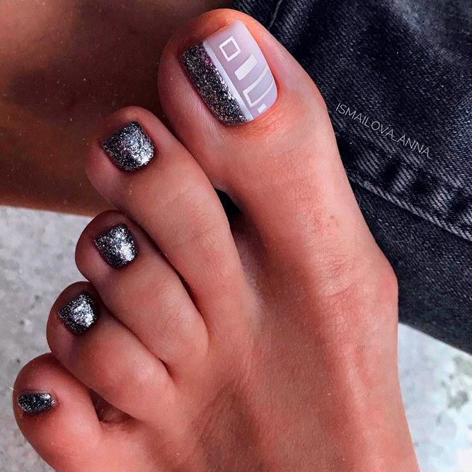 Silver Glitter Look For Your Toes