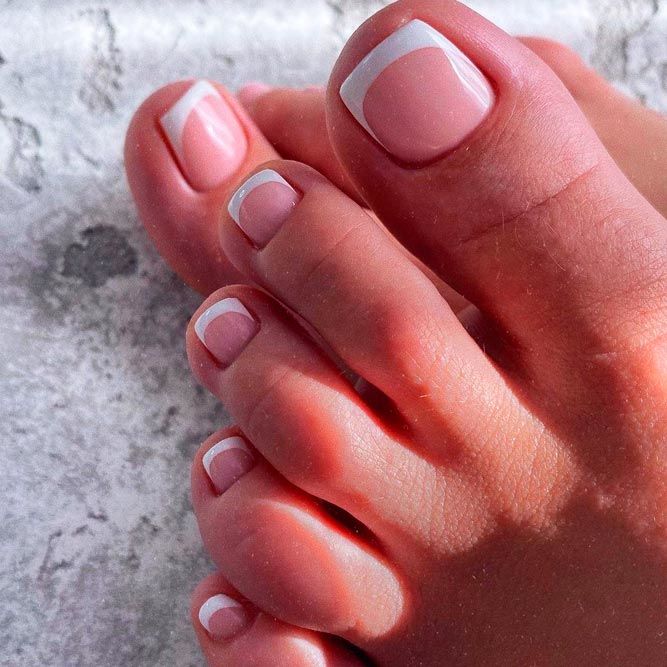 Classic French Tips For Your Toes