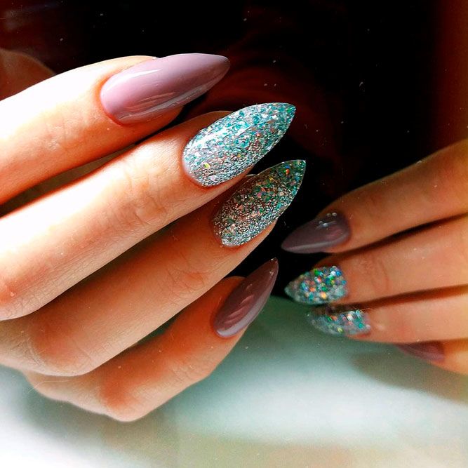 Stunning Glitter Pointy Nails