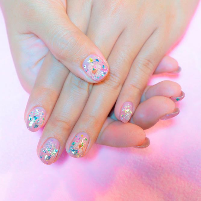 Spring Nail Designs With Fragile Dried Flowers