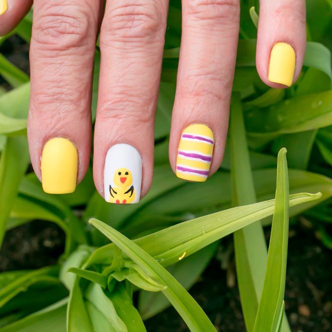 Lovely Easter Chicken Nails