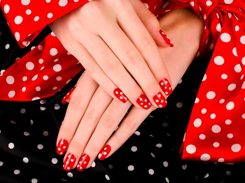 Bright And Trendy Polka Dots To Refresh Your Nails