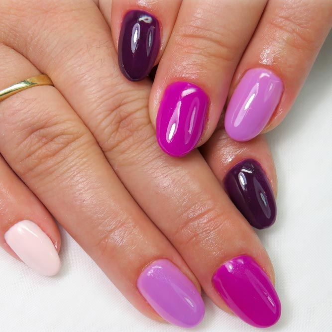 Dark And Light Nail Shades With Mauve Accent