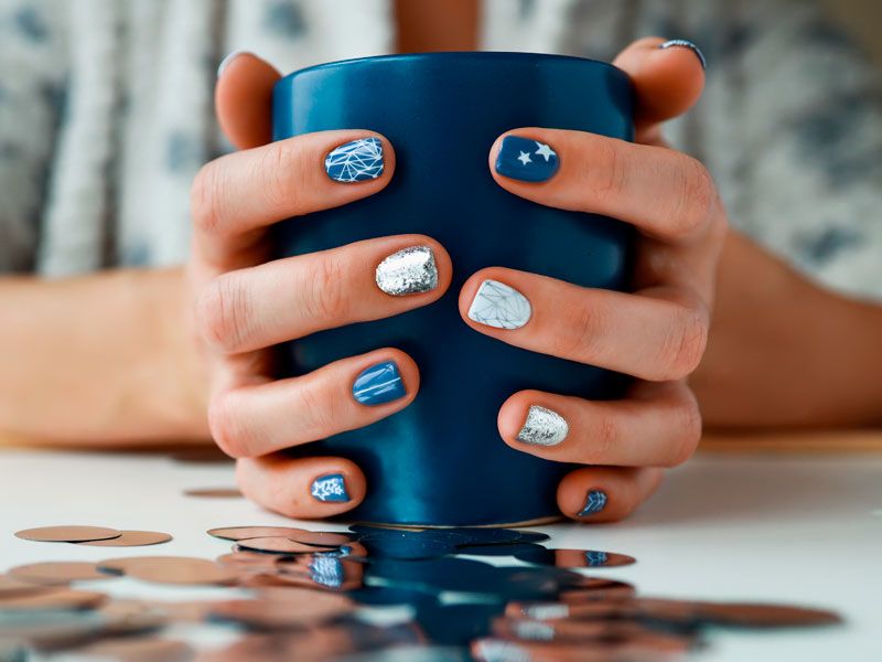 Star Nails Art Ideas for Your Brilliant Look